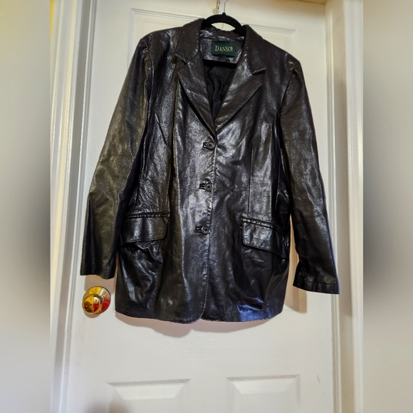Danier Genuine Leather Jacket, Size Large, Black - Picture 1 of 6